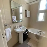 2 Bed Mountains And Costal Views With Pool Paphos