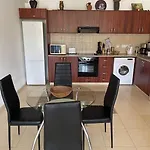 2 Bed Mountains And Costal Views With Pool Paphos