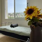 2 Bed Mountains And Costal Views With Pool Apartament