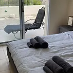 Apartament 2 Bed Mountains And Costal Views With Pool *