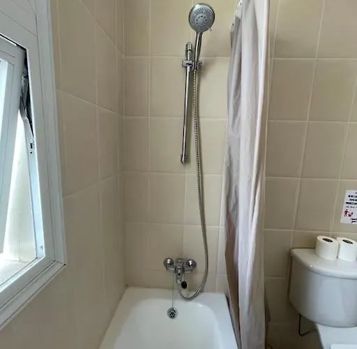 Διαμέρισμα 2 Bed Mountains And Costal Views With Pool