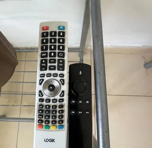 Lägenhet 2 Bed Mountains And Costal Views With Pool