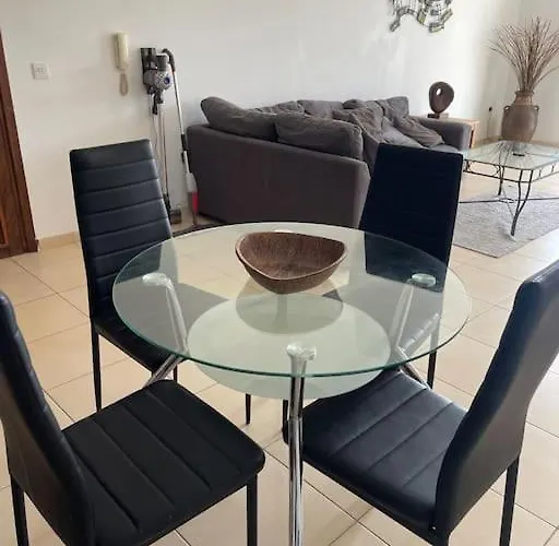 2 Bed Mountains And Costal Views With Pool Lägenhet Paphos