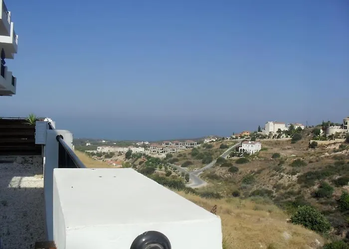 2 Bed Mountains And Costal Views With Pool * Paphos