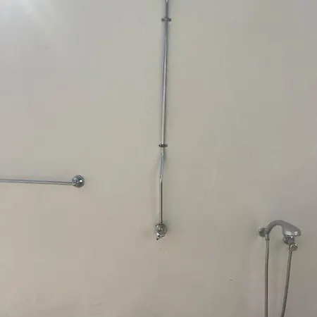 2 Bed Mountains And Costal Views With Pool アパート