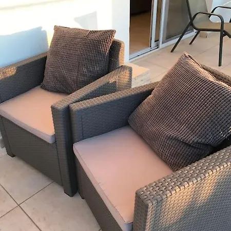 Daire 2 Bed Mountains And Costal Views With Pool