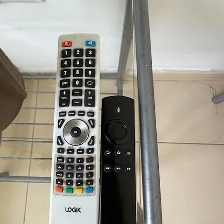 アパート 2 Bed Mountains And Costal Views With Pool