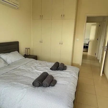 Apartment 2 Bed Mountains And Costal Views With Pool Paphos